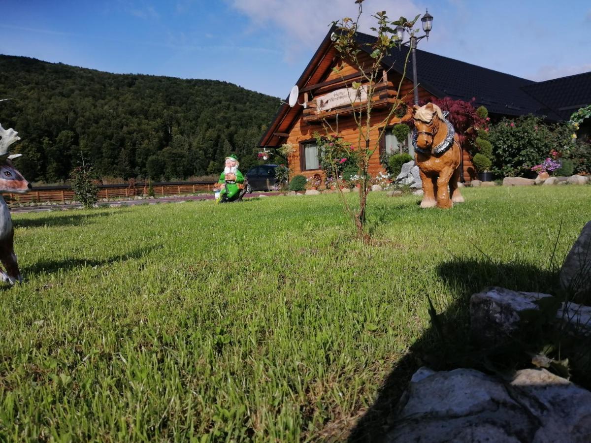 Hanul Vanatorului Gura Humorului Exterior foto